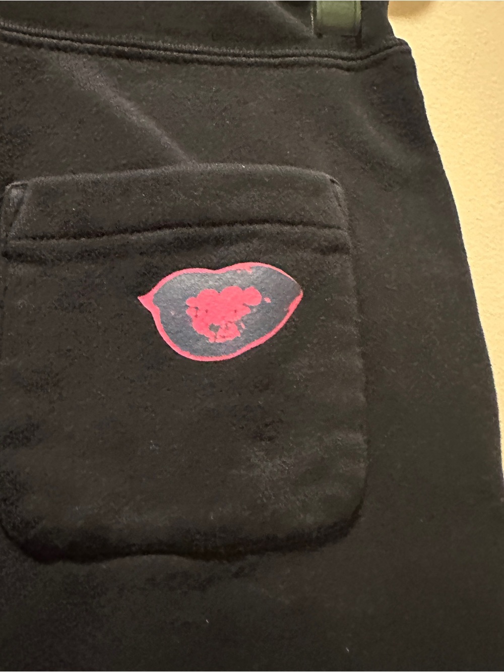 Uniqlo x Kaws Kids 2 Pairs Sweatpants Gray/Black Size 9-10 School Activewear - Picture 12 of 16